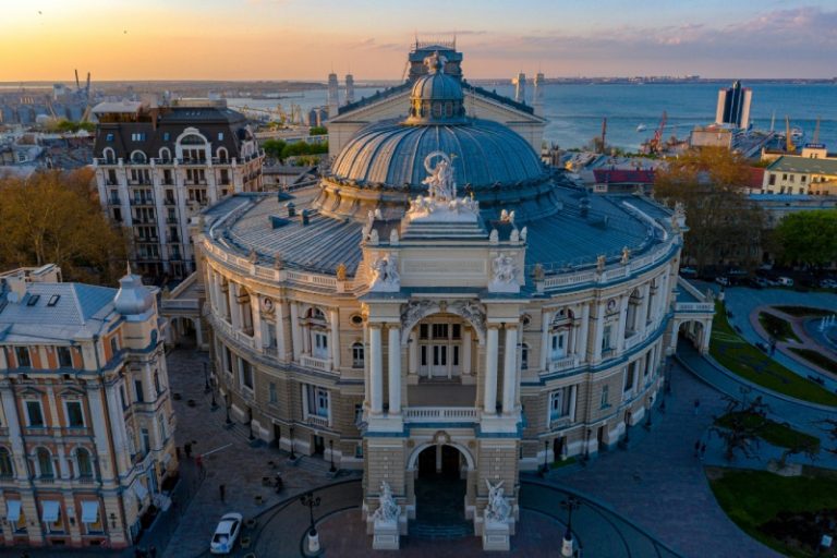 Привітання з Днем міста Одеси: красиві тексти у прозі, віршах та SMS